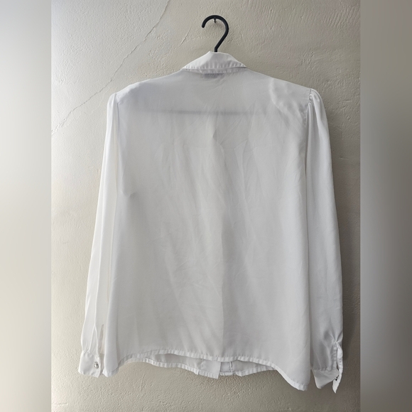 Vintage Embroidered Blouse - Picture 9 of 10